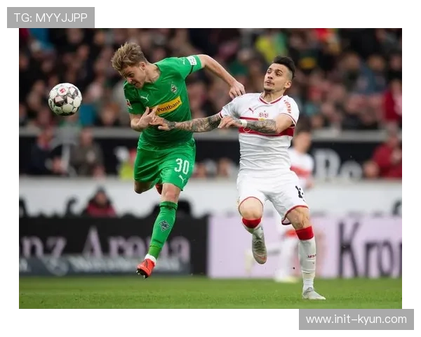 斯图加特vs沃尔夫斯堡半场：吉拉西头球中柱，双方互交白卷